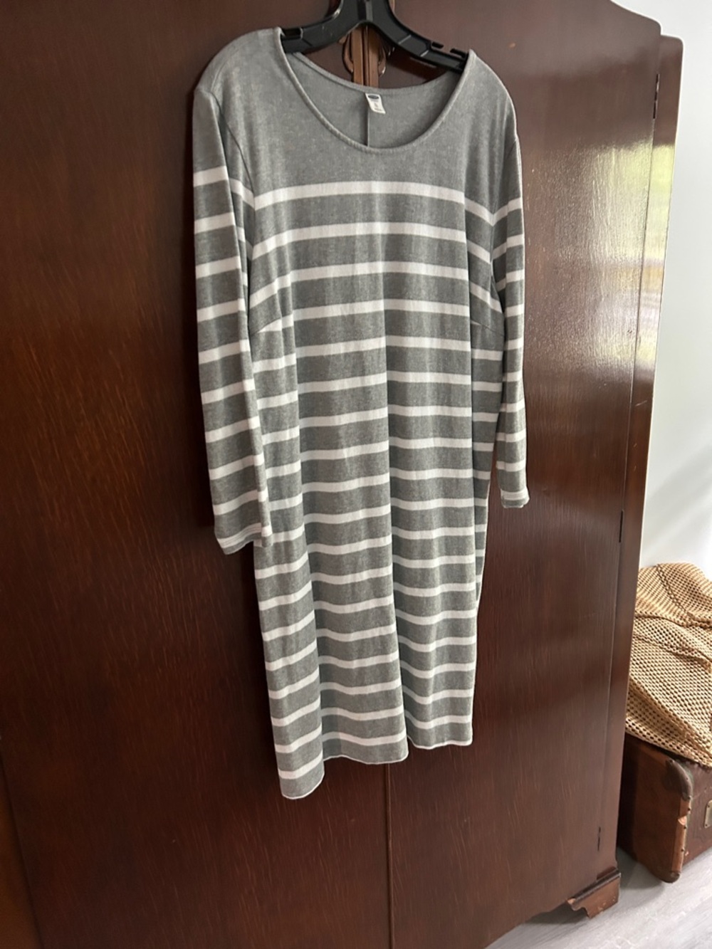 Old Navy Gray and White Striped Long Sleeve Midi Dress